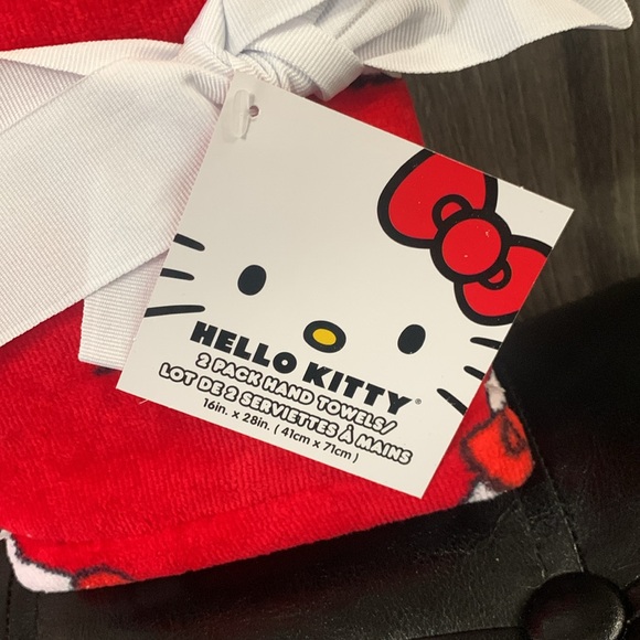 New Hello Kitty Faces Red Hand Towels Pack Of 2 Hand Towel With Tag & Bow - Picture 3 of 9